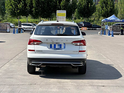 Skoda Kamiq 1.5 л 2023 г. Белый, пробег 21000 км