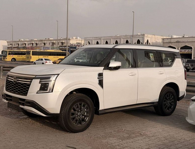 Nissan Patrol 3.8 л 2026 г. Белый