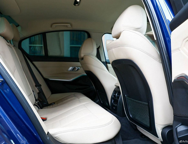BMW 3 серии синий 2020