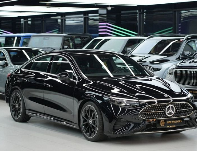 Mercedes Benz CLA 200 1.3 л 2027 г. Чёрный