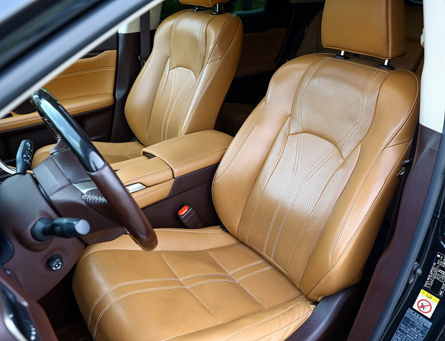 Lexus RX черный 2019