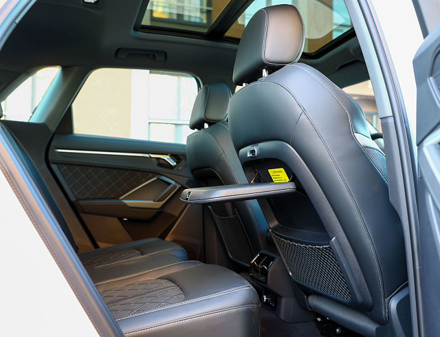 Audi Q3 белый 2026