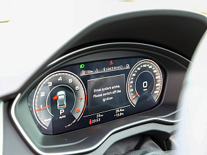 Audi Q5 черный 2025