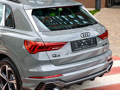Audi Q3 серый 2026