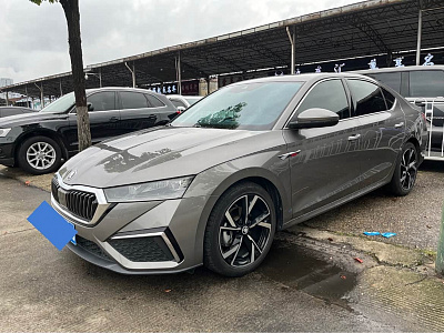 Skoda Octavia 1.4 л 2022 г. шампань/коричневый, пробег 33000 км