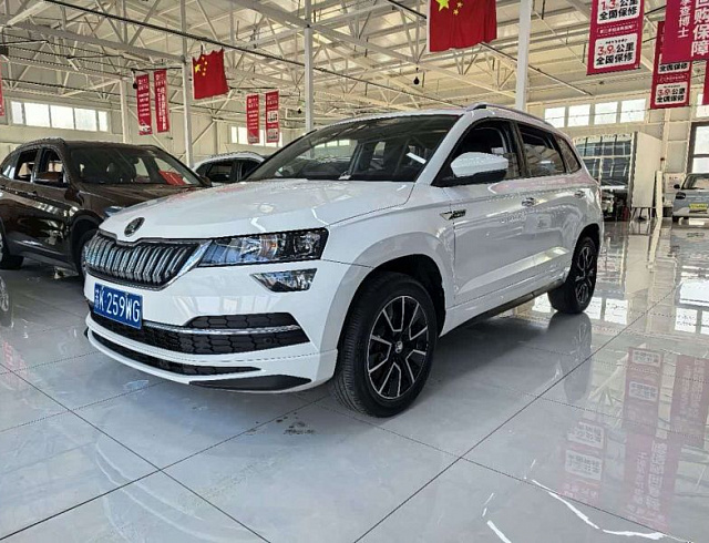 Skoda Karoq 1.4 л 2022 г. Белый, пробег 43000 км