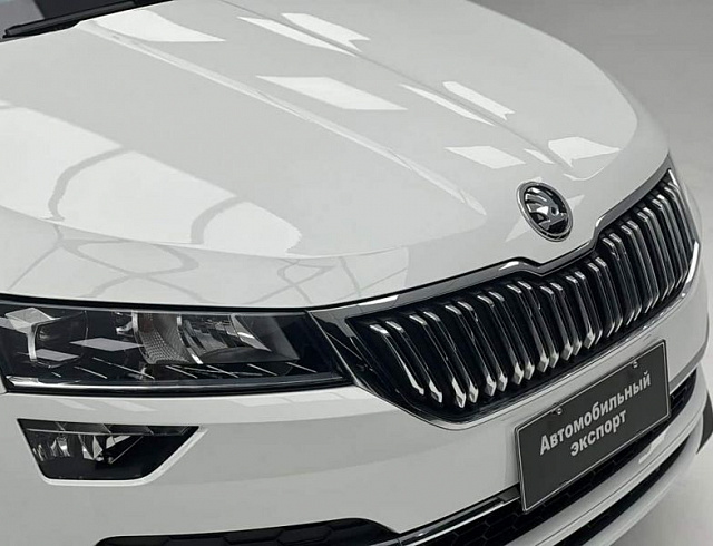 Skoda Karoq 1.4 л 2023 г. Белый, пробег 16000 км