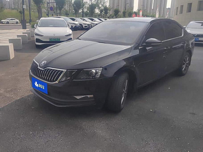 Skoda Octavia 1.5 л 2023 г. Чёрный, пробег 47400 км