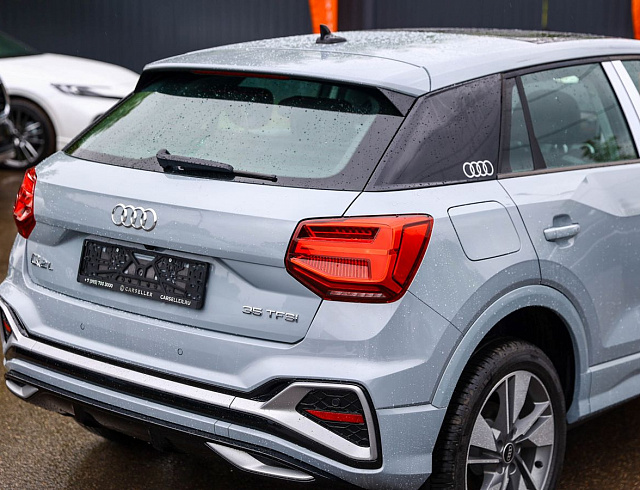 Audi Q2 серый 2025