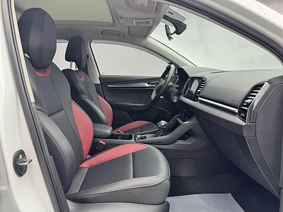 Skoda Karoq 1.4 л 2023 г. Белый, пробег 12000 км
