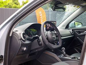 Audi Q2 серый 2025