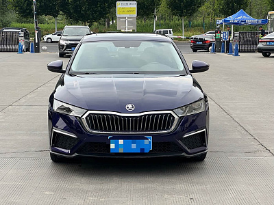 Skoda Octavia 1.4 л 2022 г. Голубой, пробег 43000 км