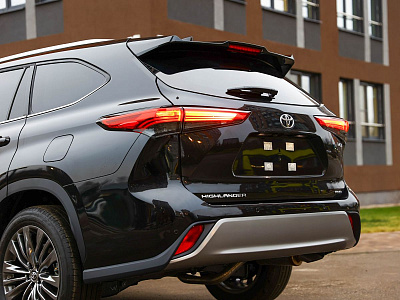 Toyota Highlander черный 2026