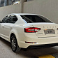 Skoda Octavia 1.5 л 2021 г. Белый, пробег 21000 км
