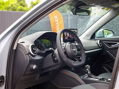Audi Q2 серый 2025