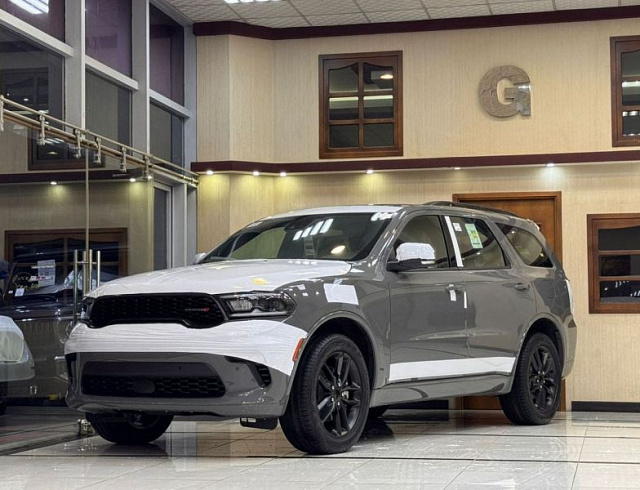Dodge Durango 3.6 л 2025 г. Серый