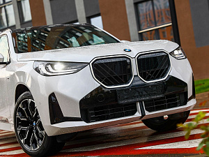 BMW X3 белый 2026