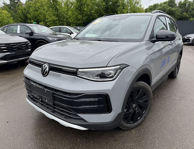 Volkswagen Tharu XR серый 2026