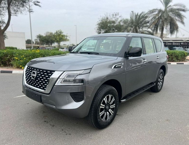Nissan Patrol 4.0 л 2024 г. Серый