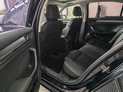 Skoda Superb 1.4 л 2023 г. Чёрный, пробег 45000 км