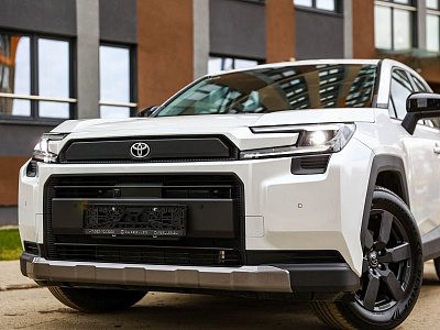 Toyota RAV4 белый 2026