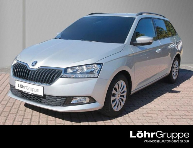 Skoda Fabia 2022 г. Серебристый, пробег 33050 км