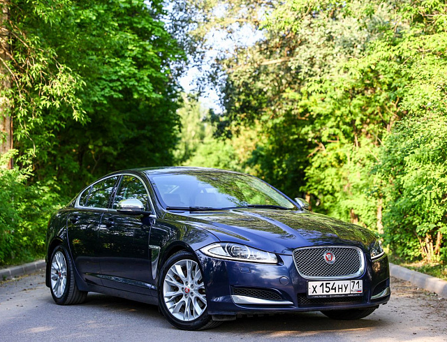 Jaguar XF