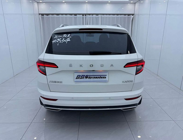 Skoda Karoq 1.4 л 2022 г. Белый, пробег 30000 км
