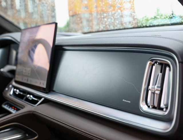 Geely Monjaro белый 2026