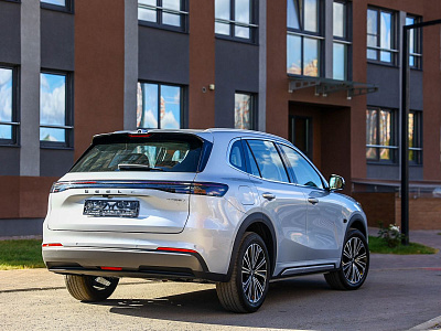 Geely Galaxy Starship 7 серебро 2026