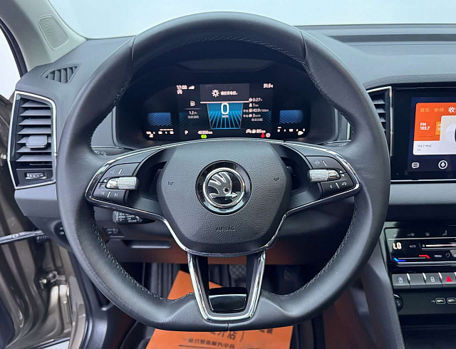 Skoda Karoq 1.4 л 2022 г. шампань/коричневый, пробег 40000 км