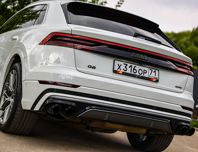 Audi Q8 белый 2018