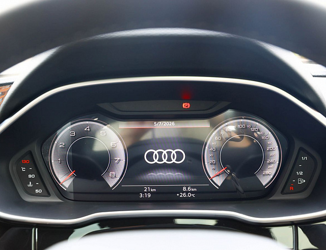 Audi Q3 серый 2026