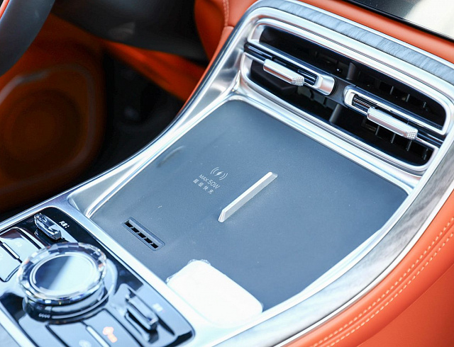 Geely Galaxy M7 белый 2026