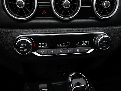 Nissan X-TRAIL 2.0 Leading Edition