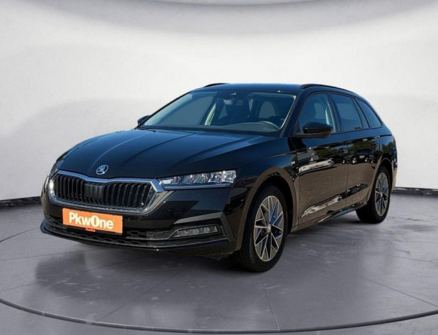 Skoda Octavia 2023 г. Чёрный, пробег 51970 км