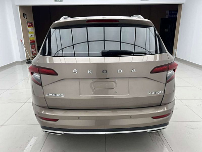 Skoda Karoq 1.4 л 2023 г. шампань/коричневый, пробег 20000 км