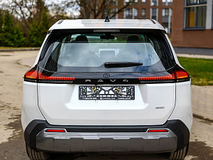 Toyota RAV4 белый 2026