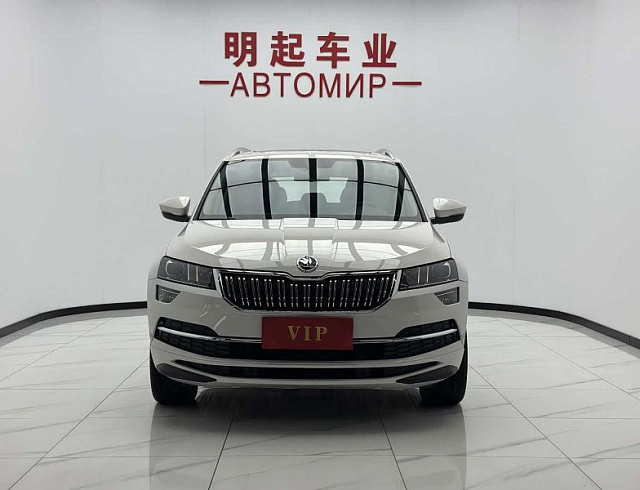 Skoda Karoq 1.4 л 2023 г. Белый, пробег 15000 км