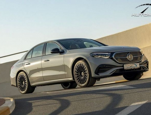 Mercedes Benz E300 2.0 л 2026 г. Серый