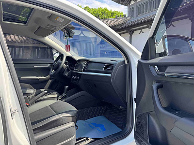 Skoda Kamiq 1.5 л 2023 г. Белый, пробег 11000 км