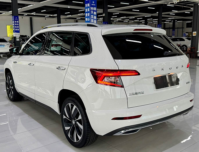 Skoda Karoq 1.4 л 2023 г. Белый, пробег 34000 км