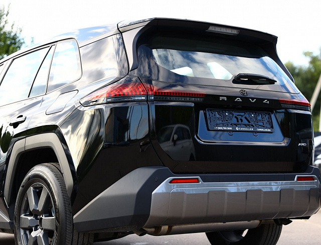 Toyota RAV4 черный 2026