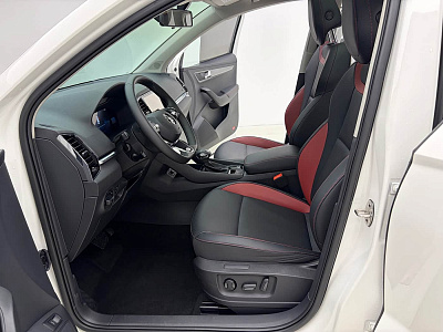 Skoda Karoq 1.4 л 2022 г. Белый, пробег 12900 км