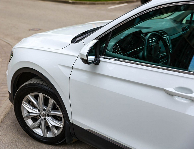 Volkswagen Tiguan белый 2018