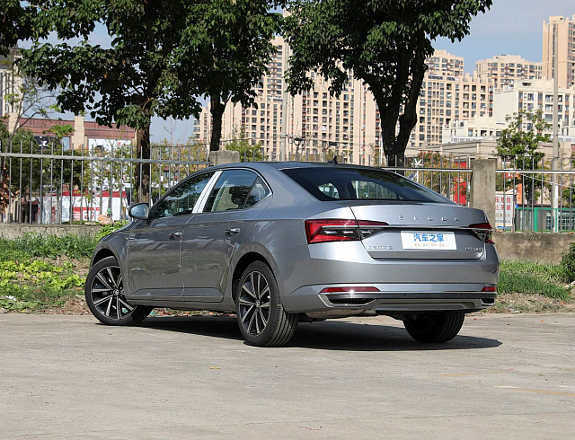 Skoda Superb 1.4 280TSI Luxury