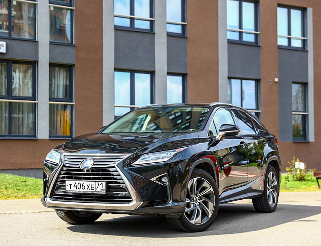 Lexus RX черный 2019