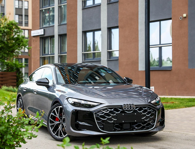 Audi A5 серый 2026