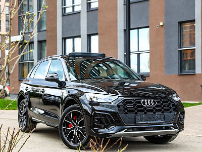 Audi Q5 черный 2026