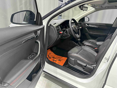 Skoda Kamiq 1.5 л 2023 г. Белый, пробег 44300 км